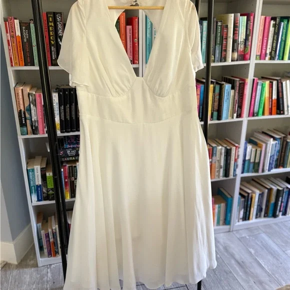Stylish White Midi Dress - Picture 4 of 5